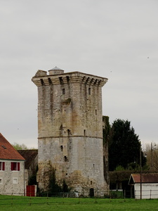 Crouy-sur -Ourcq Château du Houssoy 07