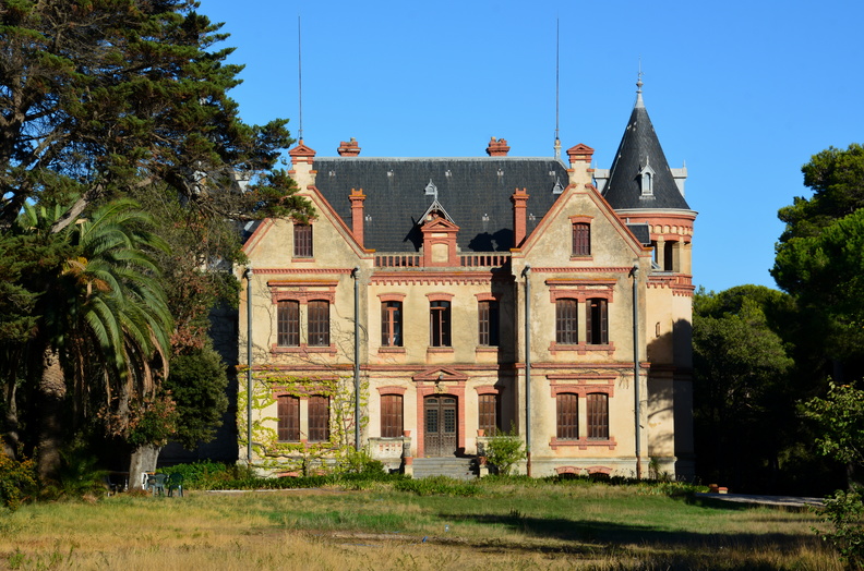 Occitanie Canet-en-Roussillon Château de l'Esparrou.JPG