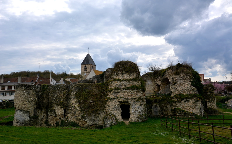 Château de Beynes.jpg