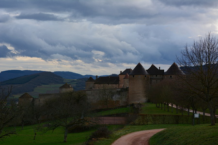 Château de Berzé-le-Châtel Saône-et-Loire 24