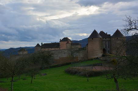Château de Berzé-le-Châtel Saône-et-Loire 27