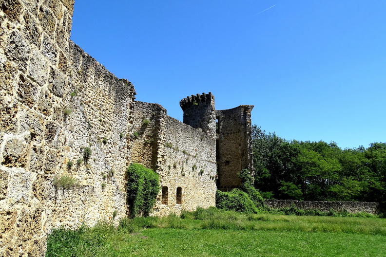 Château de la Madeleine Chevreuse_09.jpg