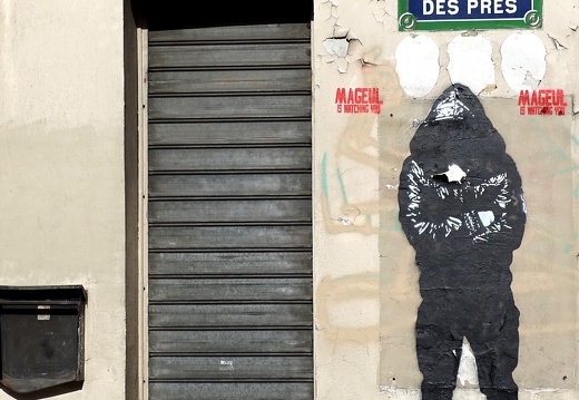 Mageul is watching you_Street-Art