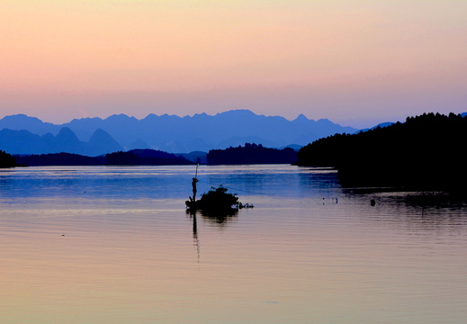 Lac de Thác Bà Viêt-Nam
